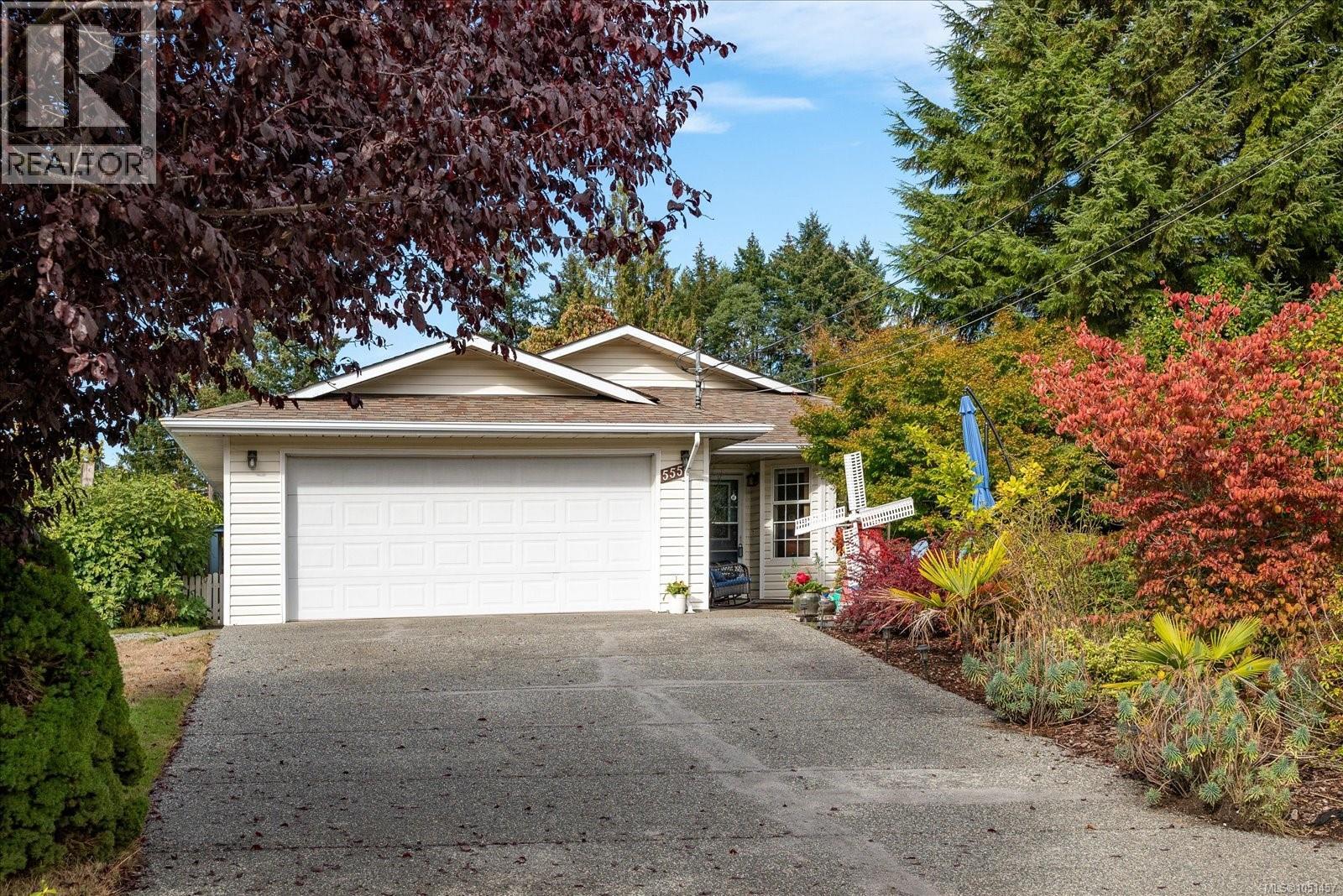 555 Hooper Pl - Image 28