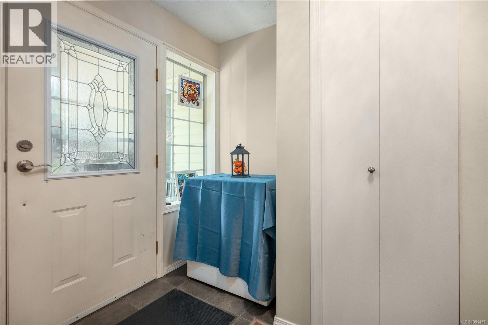 555 Hooper Pl - 3