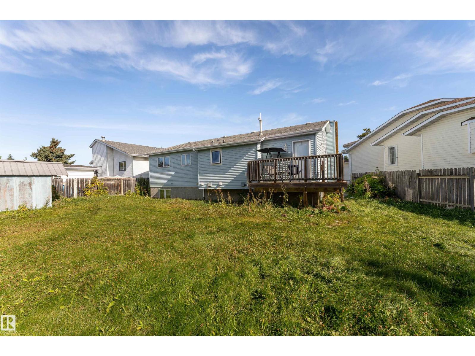 4151 28 AV NW - Image 38