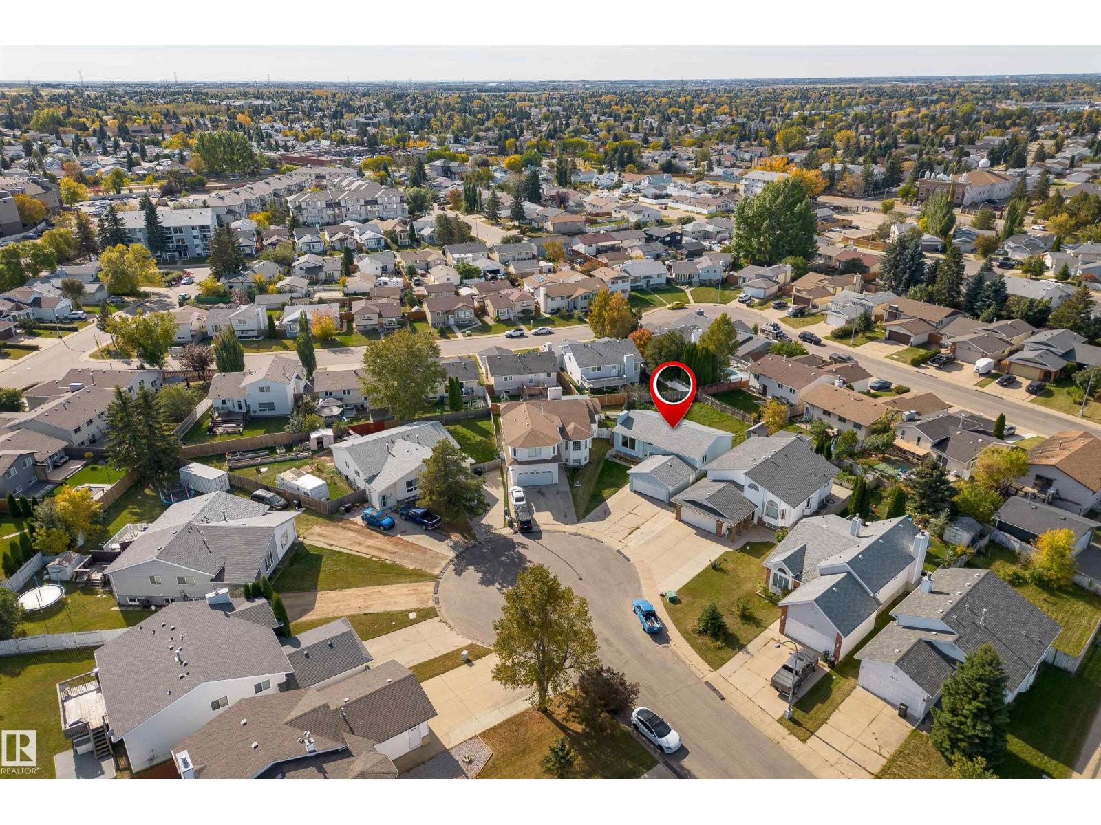 4151 28 AV NW - 47