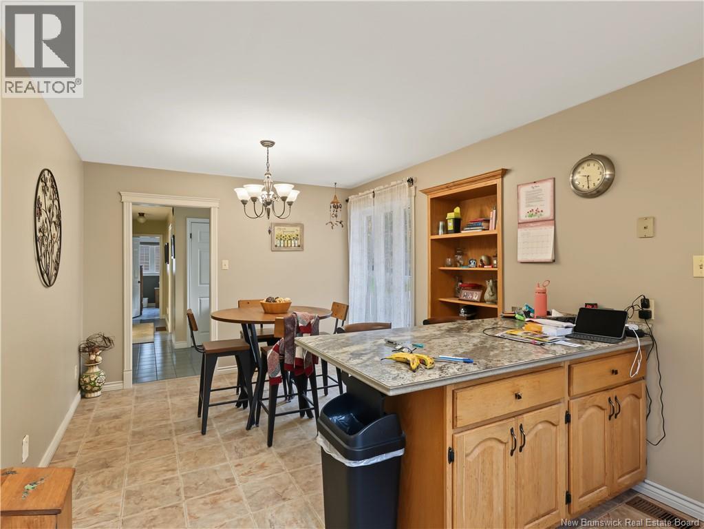 3 Maple Street - Image 12