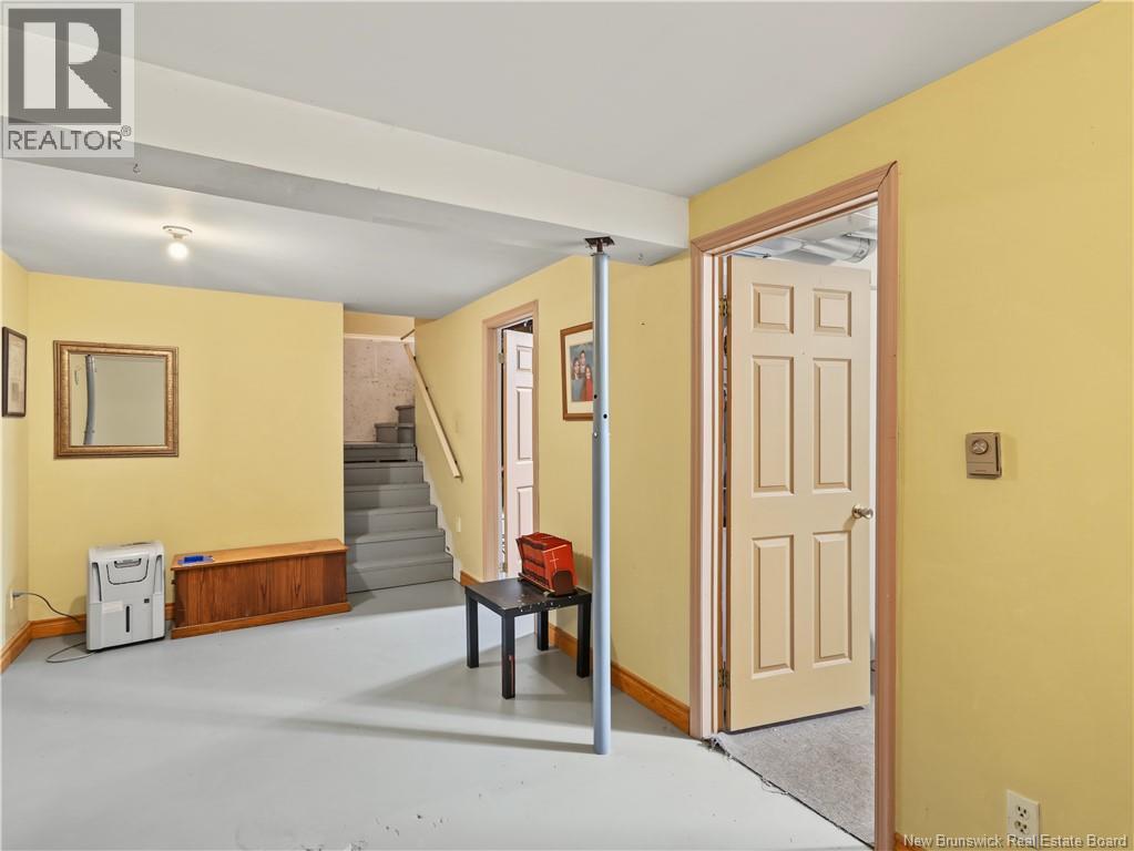 3 Maple Street - Image 36