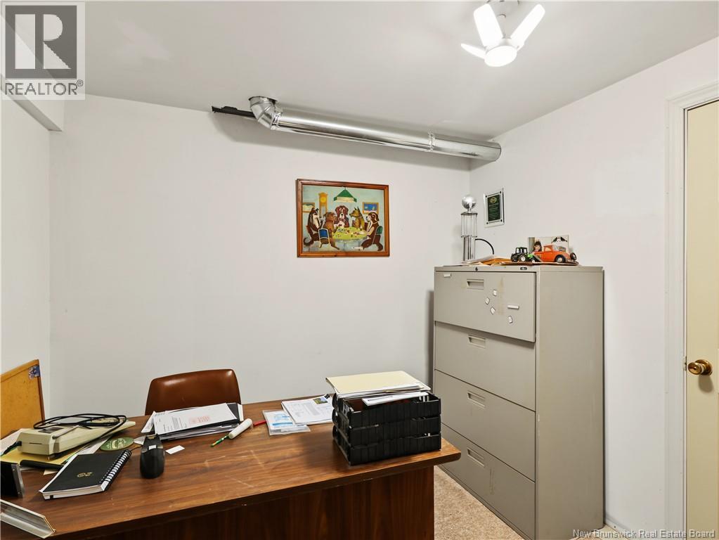 3 Maple Street - Image 43