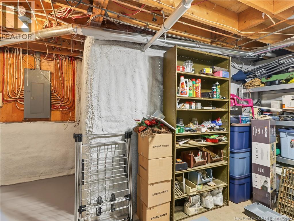 3 Maple Street - Image 44
