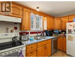 Foyer - 3 Maple Street, Lower Woodstock, NB E7M4C3 Photo 11