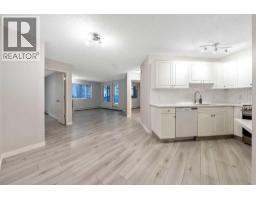 Primary Bedroom - 109, 20 Sierra Morena Mews Sw, Calgary, AB T3H3K6 Photo 6