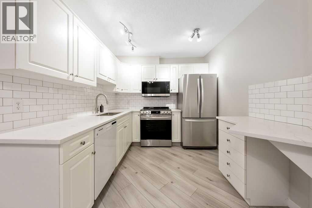 #109 20 Sierra Morena Mews SW - 2