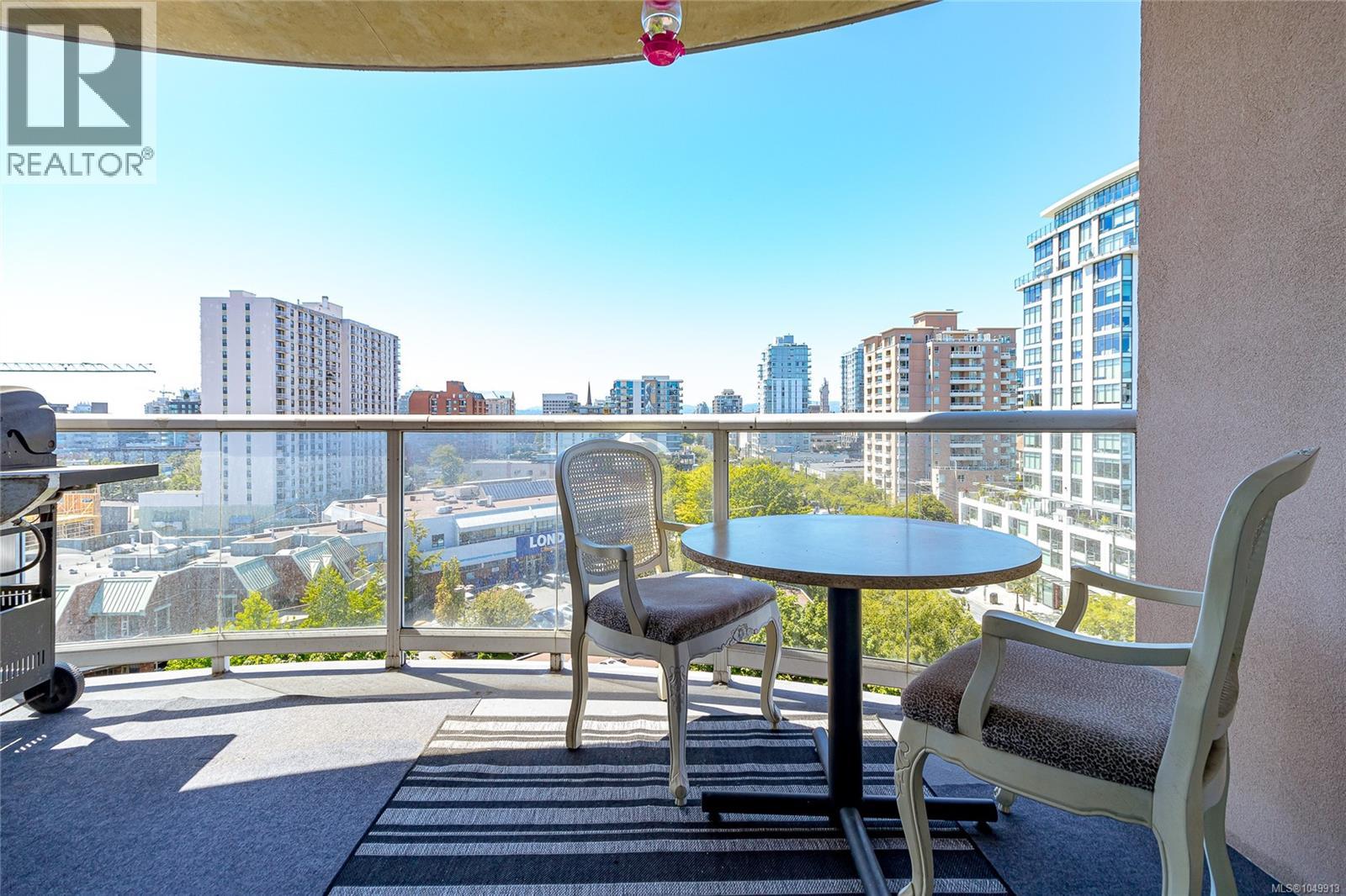 #1003 1010 View St - 23