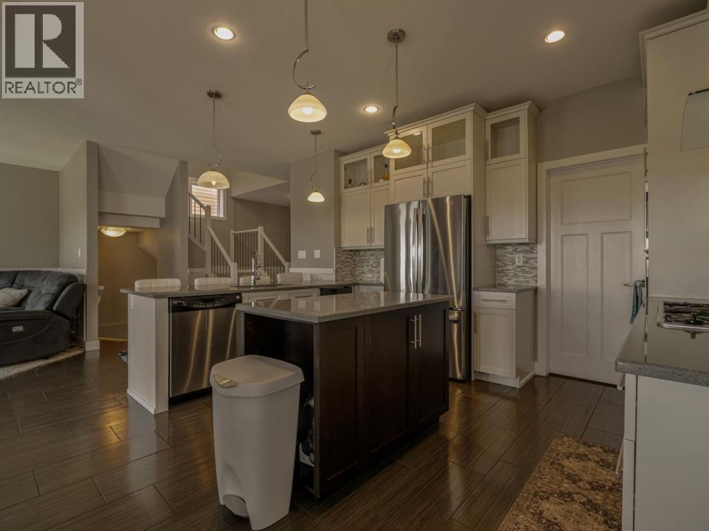 1569 Coalbanks Boulevard W - 12