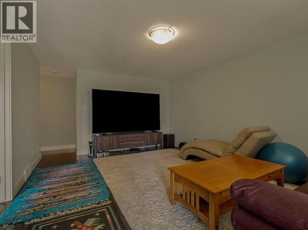 1569 Coalbanks Boulevard W - 31