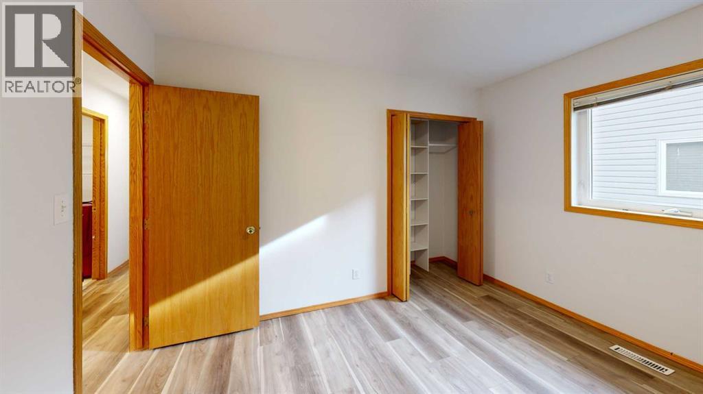 7 Mt Alderson Place W, Lethbridge — photo 13