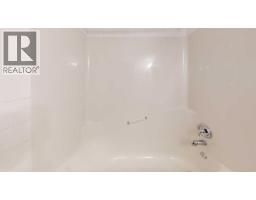 7 Mt Alderson Place W, Lethbridge, AB T1K6N7 Photo 9