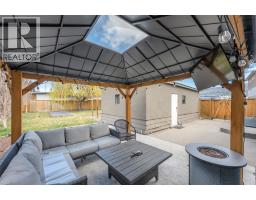 35 Granby Avenue, Penticton, BC V2A2Y6 Photo 24