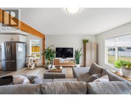 35 Granby Avenue, Penticton, BC V2A2Y6 Photo 9