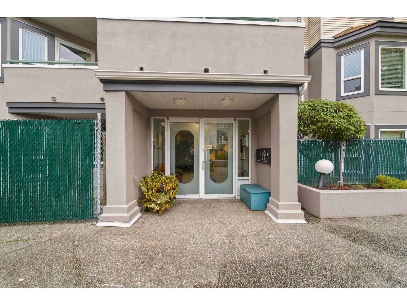 207 5955 177B STREET, Surrey - Image 1