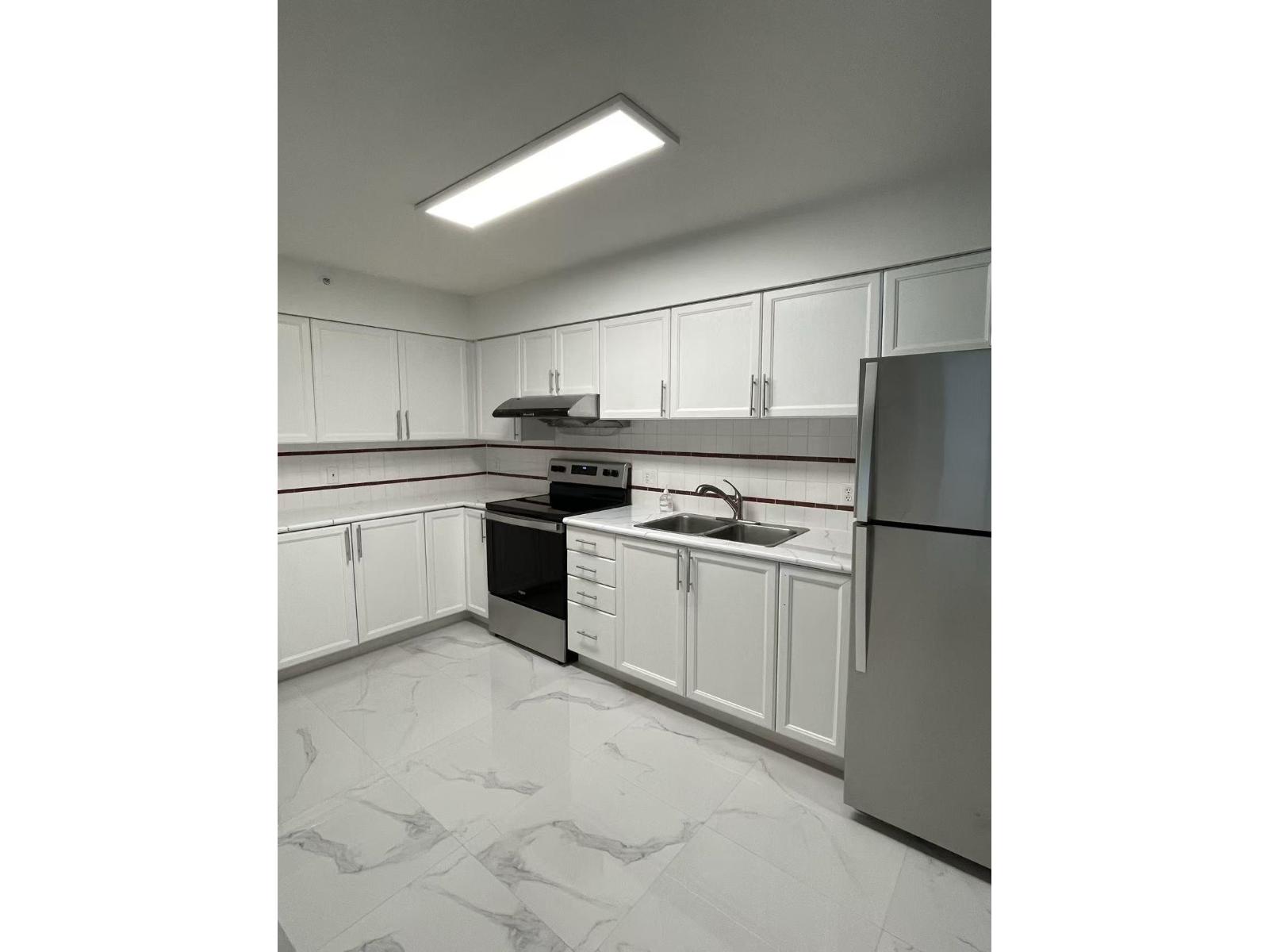 205 15213 PACIFIC AVENUE, White Rock