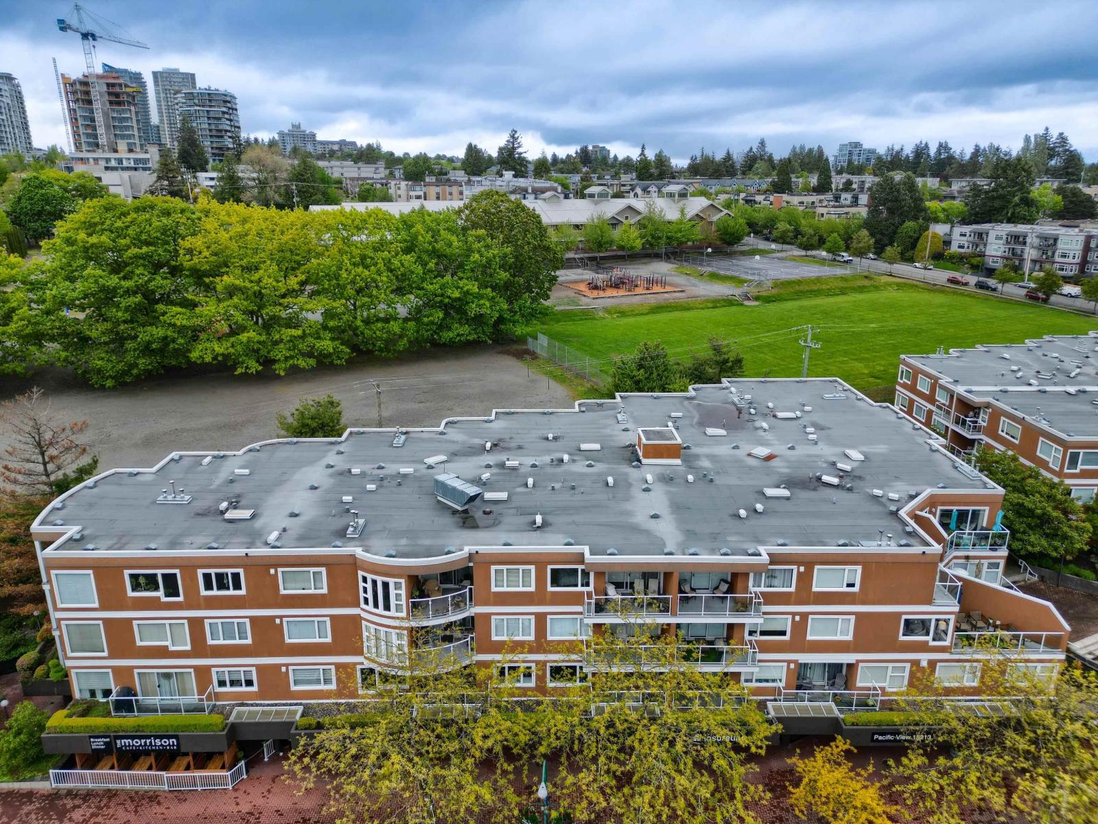205 15213 PACIFIC AVENUE, White Rock