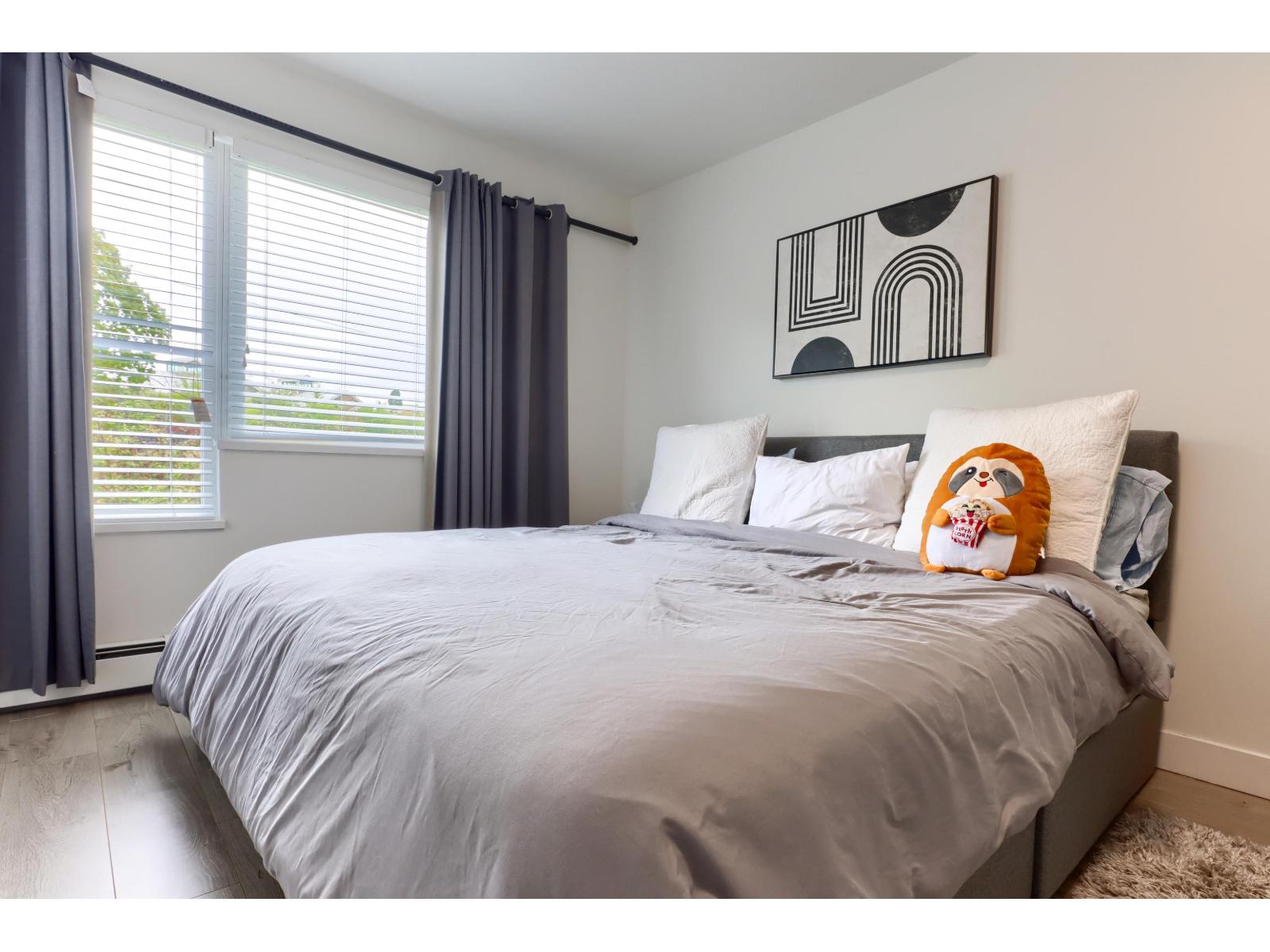 205 15213 PACIFIC AVENUE, White Rock