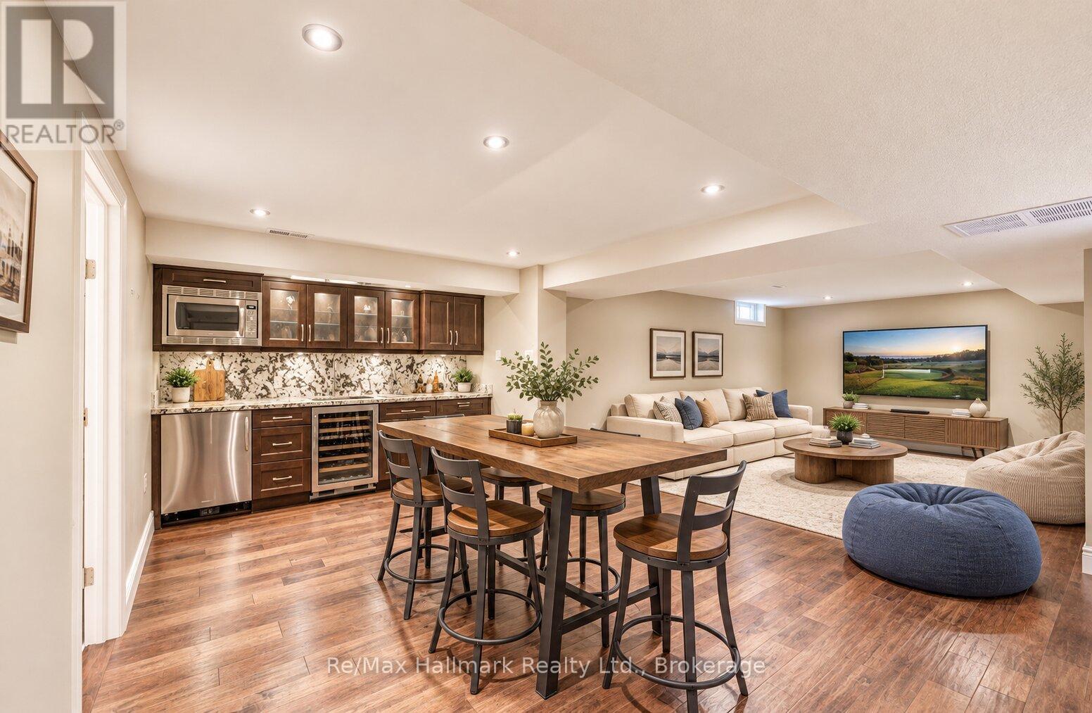 500 Blenheim Crescent — photo 30