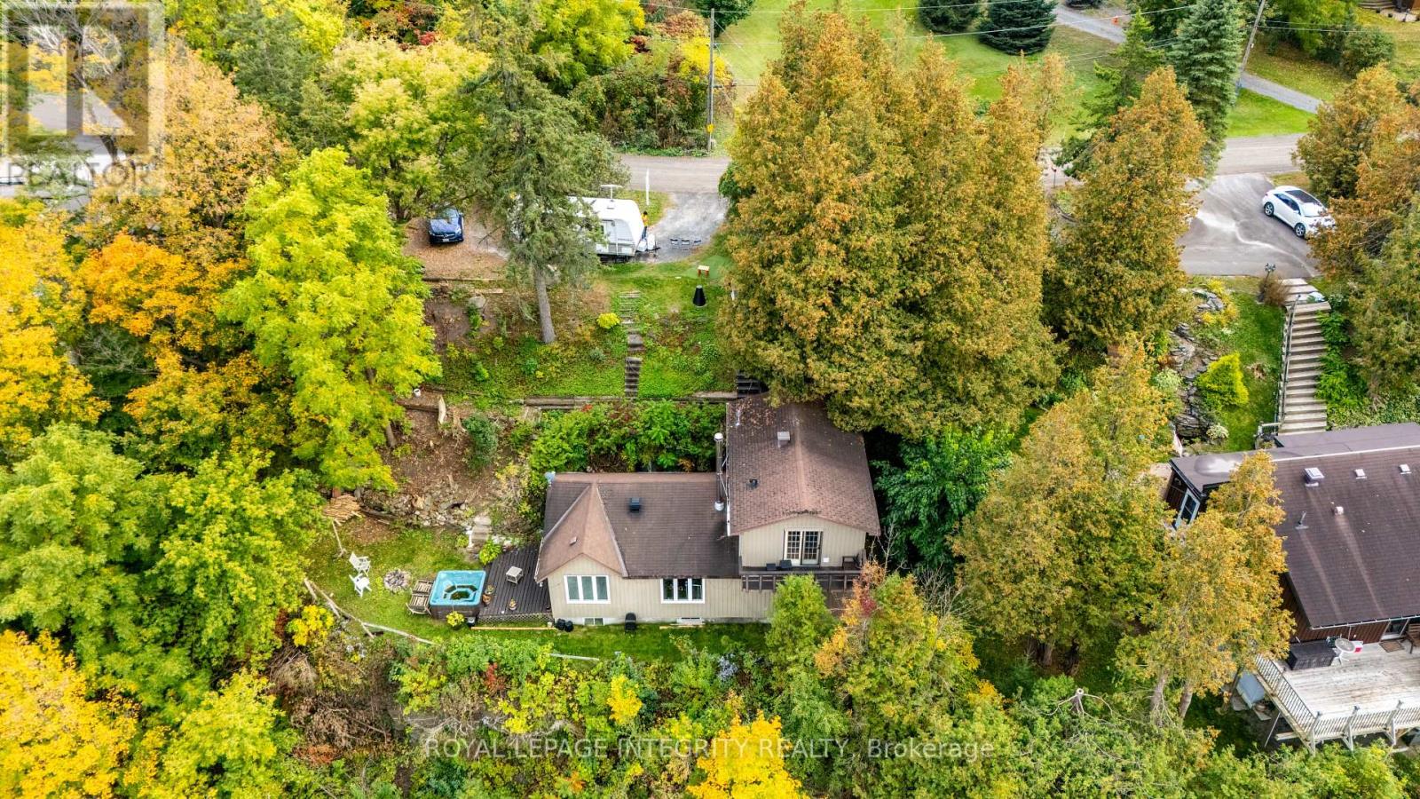 1587 LILAC LANE - 11
