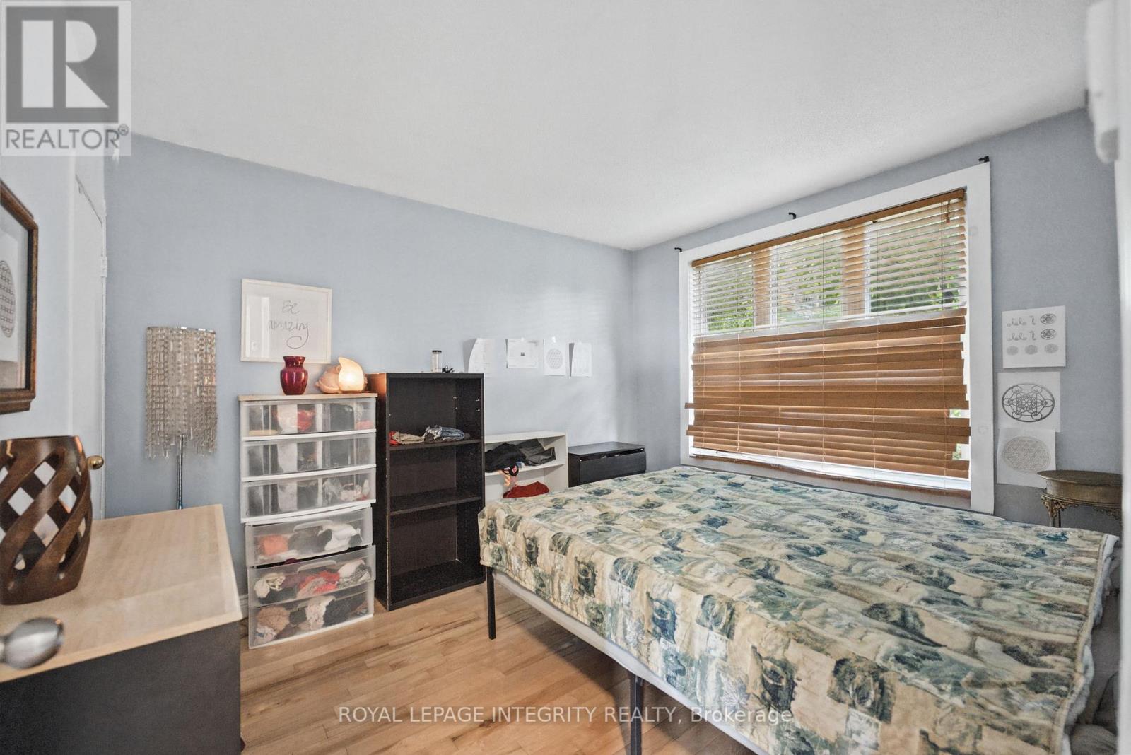 1587 LILAC LANE - 35