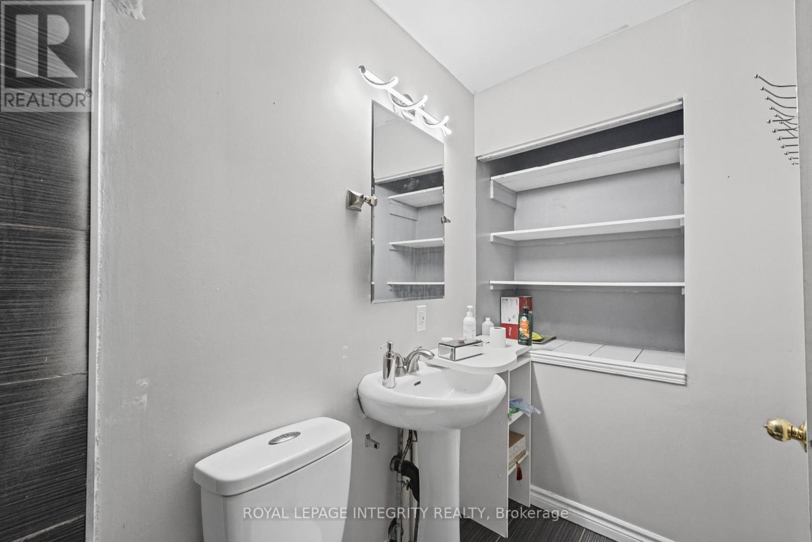 1587 LILAC LANE - 37