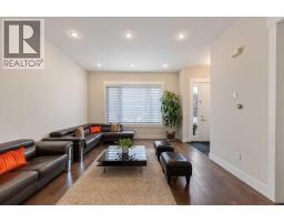 Bedroom - 2020 37 Street Sw, Calgary, AB T3E3A9 Photo 11
