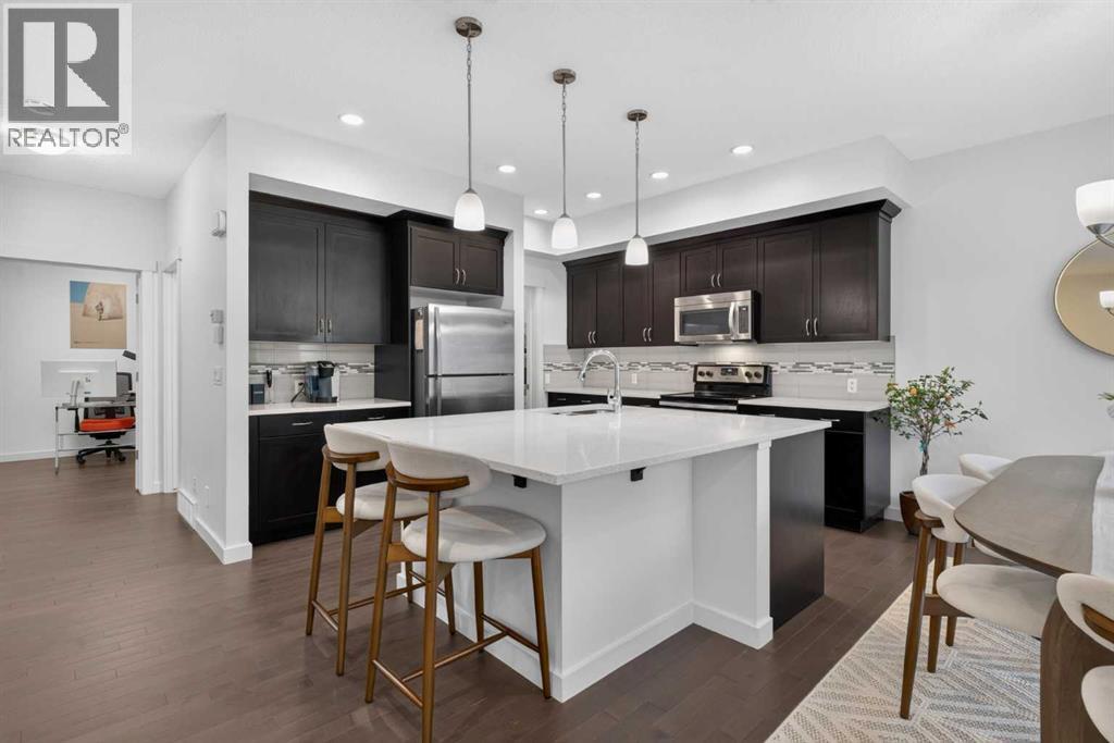 684 Evanston Drive NW - photo 9