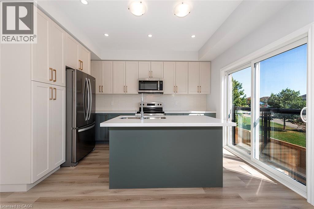 #12 205 THAMES Way - 6