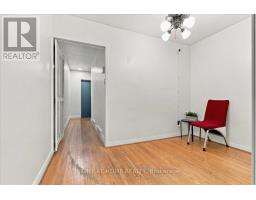Living room - 70 Painted Post Drive, Toronto, ON M1H1T2 Photo 9