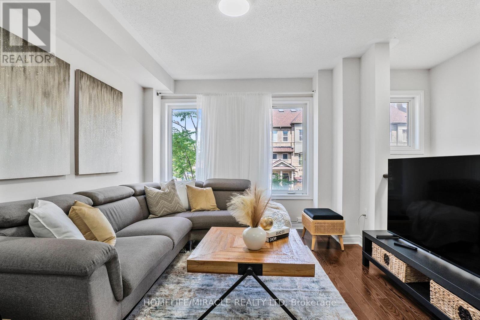 3 De Jong Street, Toronto, ON photo 7