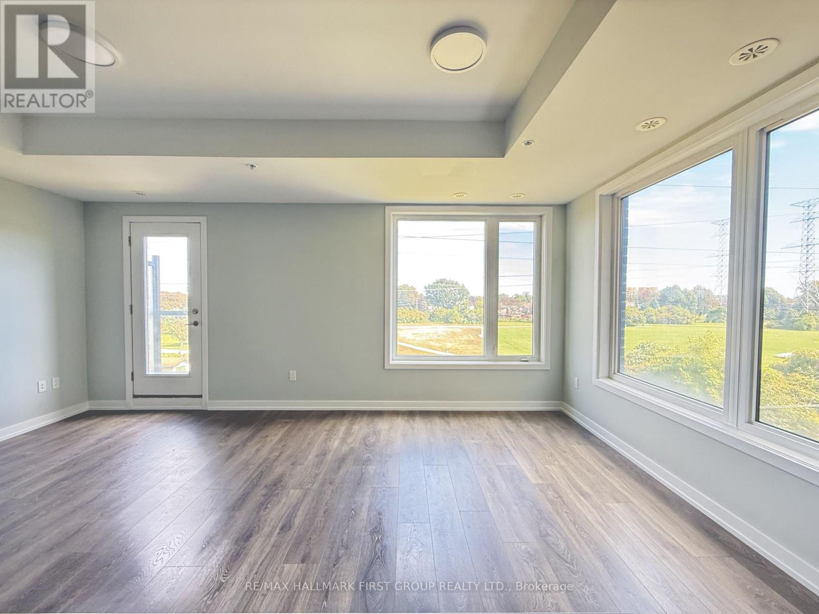 318- 1555 Kingston Road, Pickering, ON photo 4