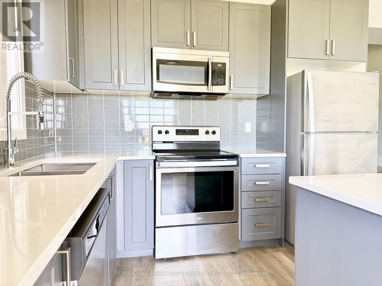 318- 1555 Kingston Road, Pickering, ON photo 7