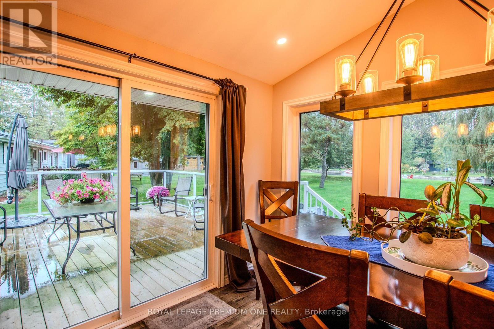 23 POPLAR CRESCENT - 14