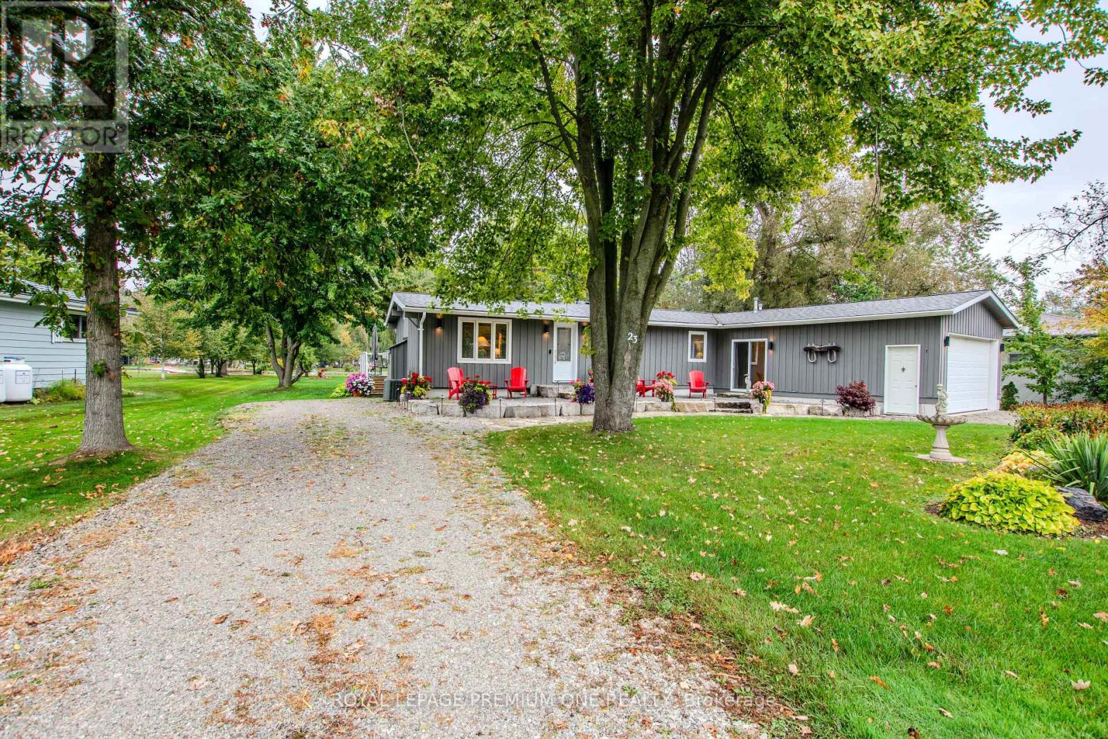 23 POPLAR CRESCENT - 3