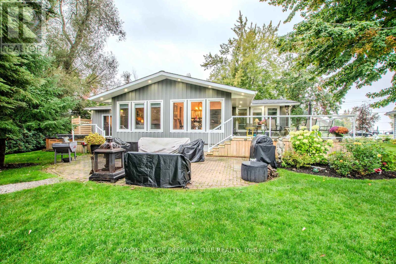 23 POPLAR CRESCENT - 41
