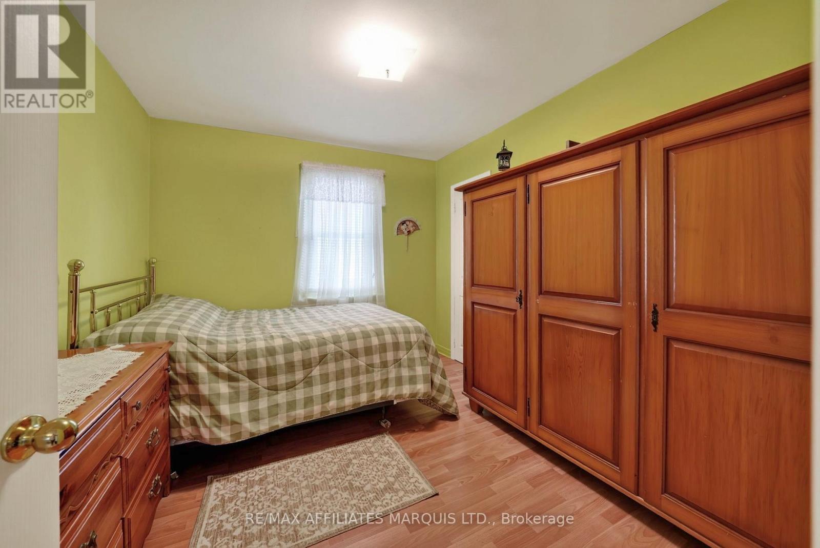 1624 AUBIN AVENUE - 11