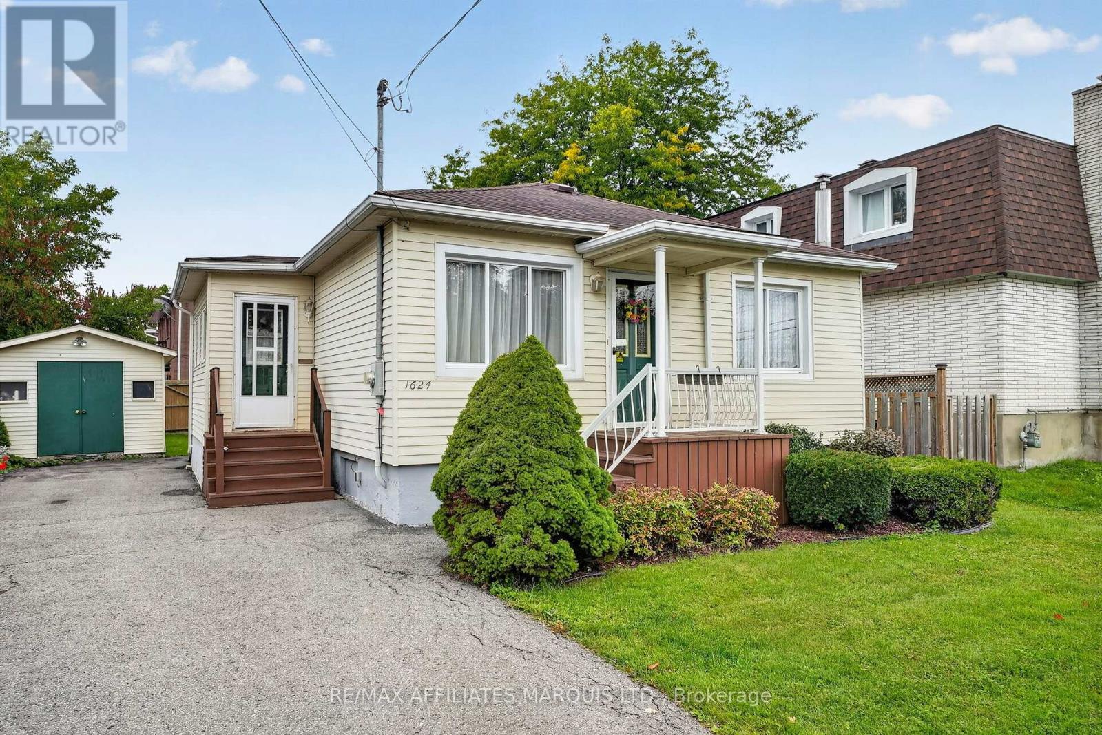 1624 AUBIN AVENUE - 2