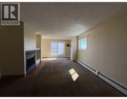921, 21 Berkeley Place W - photo 12