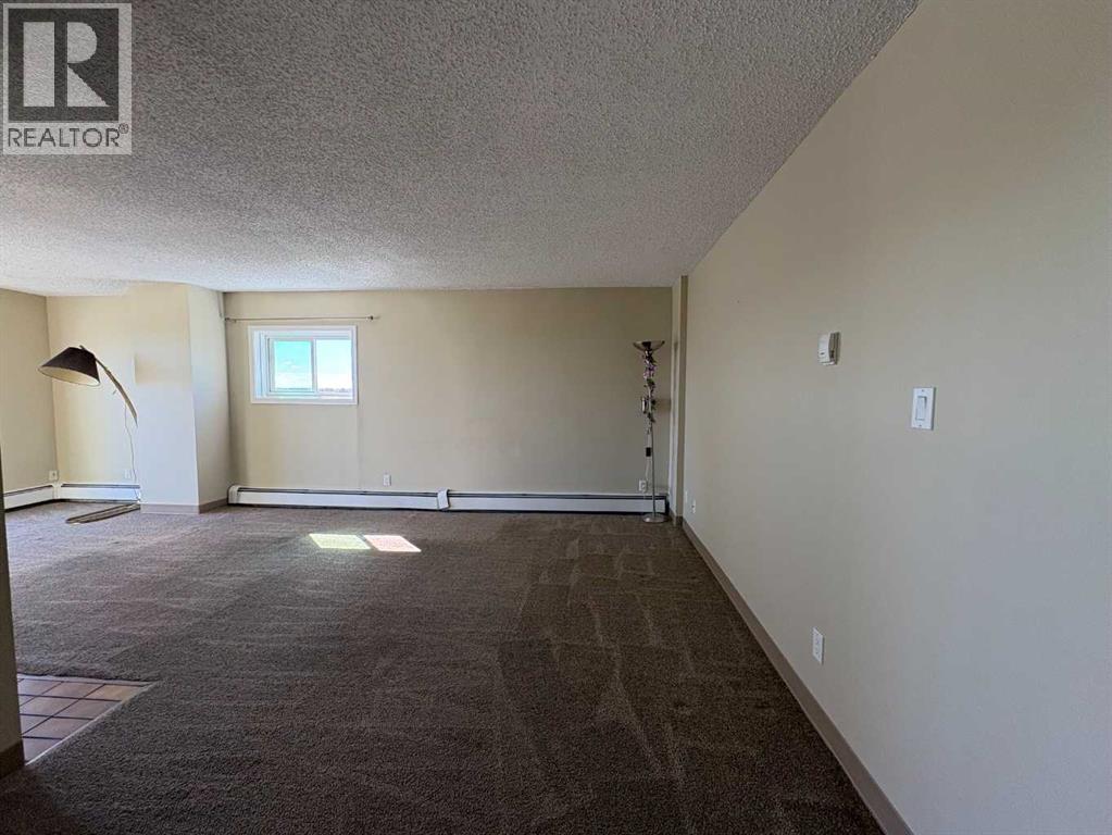 #921 21 Berkeley Place W - 11
