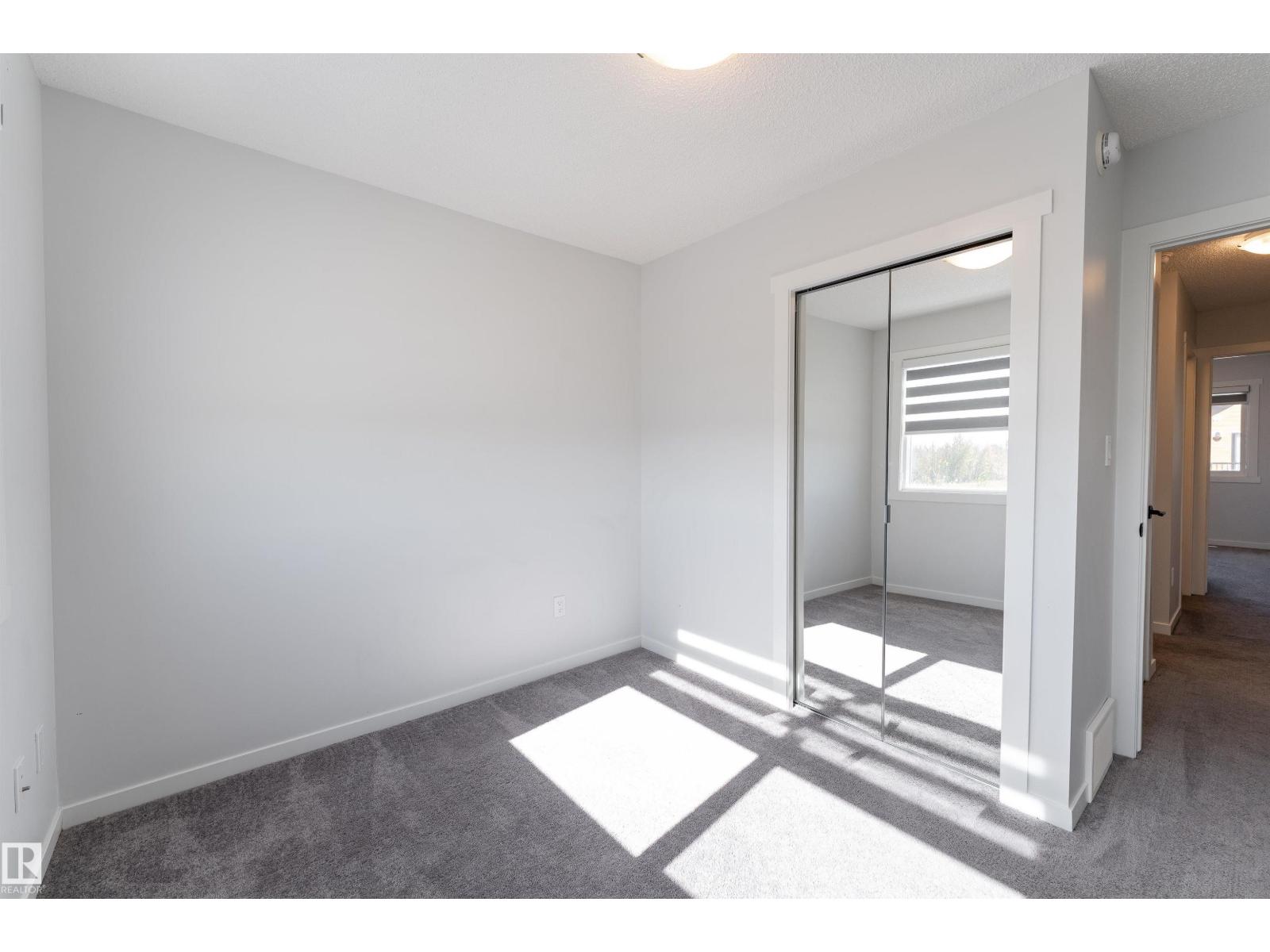 #40 850 SECORD BV NW - 24