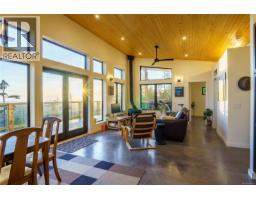 Entrance - 1071 Uplands Close, Ucluelet, BC V0R3A0 Photo 10