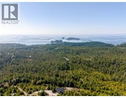 1071 Uplands Close, Ucluelet, BC V0R3A0 Photo 42