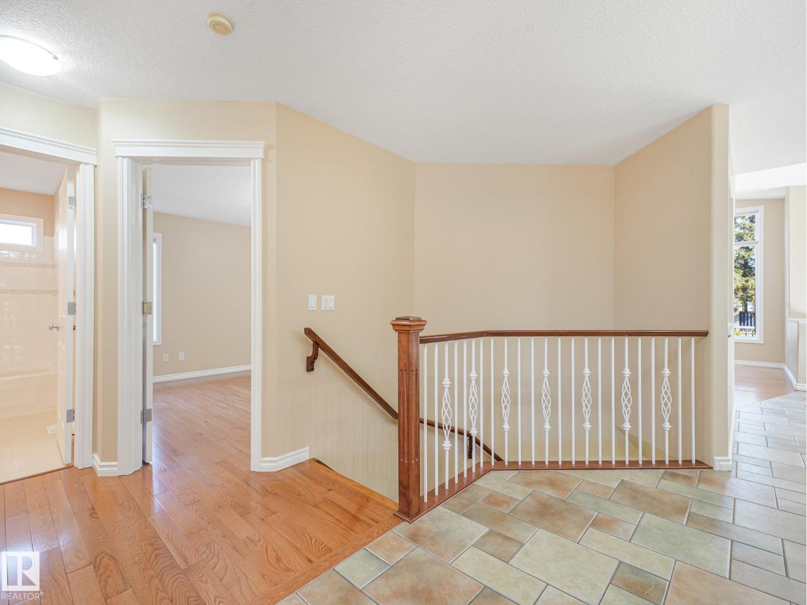10703 6 AV SW - Image 6