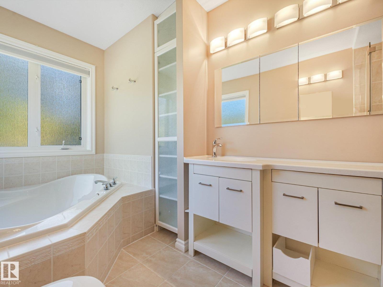 10703 6 AV SW - Image 26