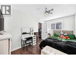 1060 KINGSTON Crescent SE - photo 30