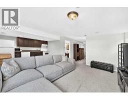 1060 KINGSTON Crescent SE - photo 40