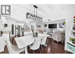 1060 KINGSTON Crescent SE - photo 12