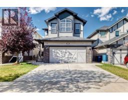 1060 KINGSTON Crescent SE - photo 1