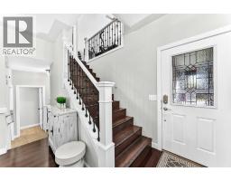 1060 KINGSTON Crescent SE - photo 3